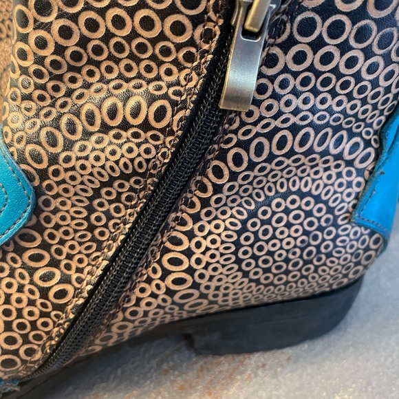 Women’s Socofy Booties - Picture 8 of 11